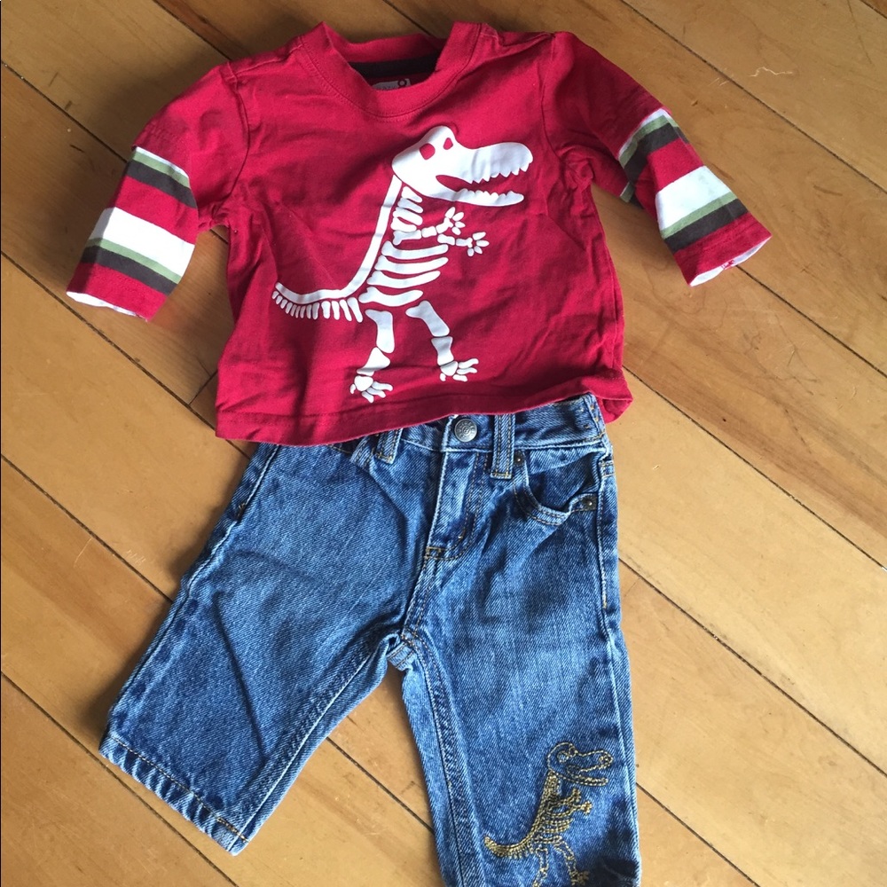 Boys Crazy 8/Gymboree outfit. Size 3-6 months.